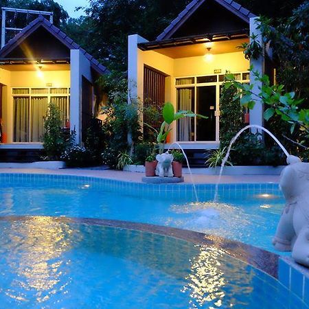 Baan Klang Aow Beach Resort Банкрут Екстер'єр фото