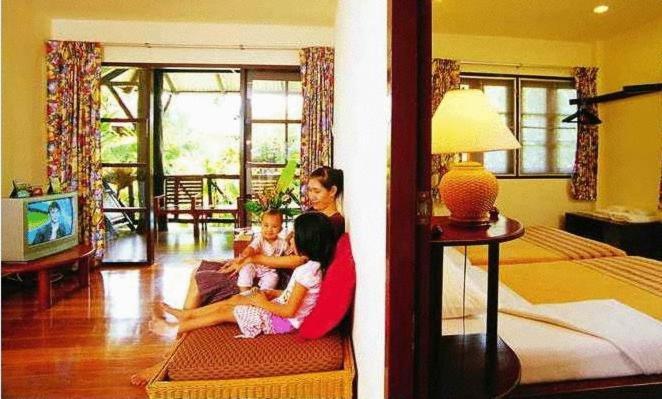 Baan Klang Aow Beach Resort Банкрут Екстер'єр фото