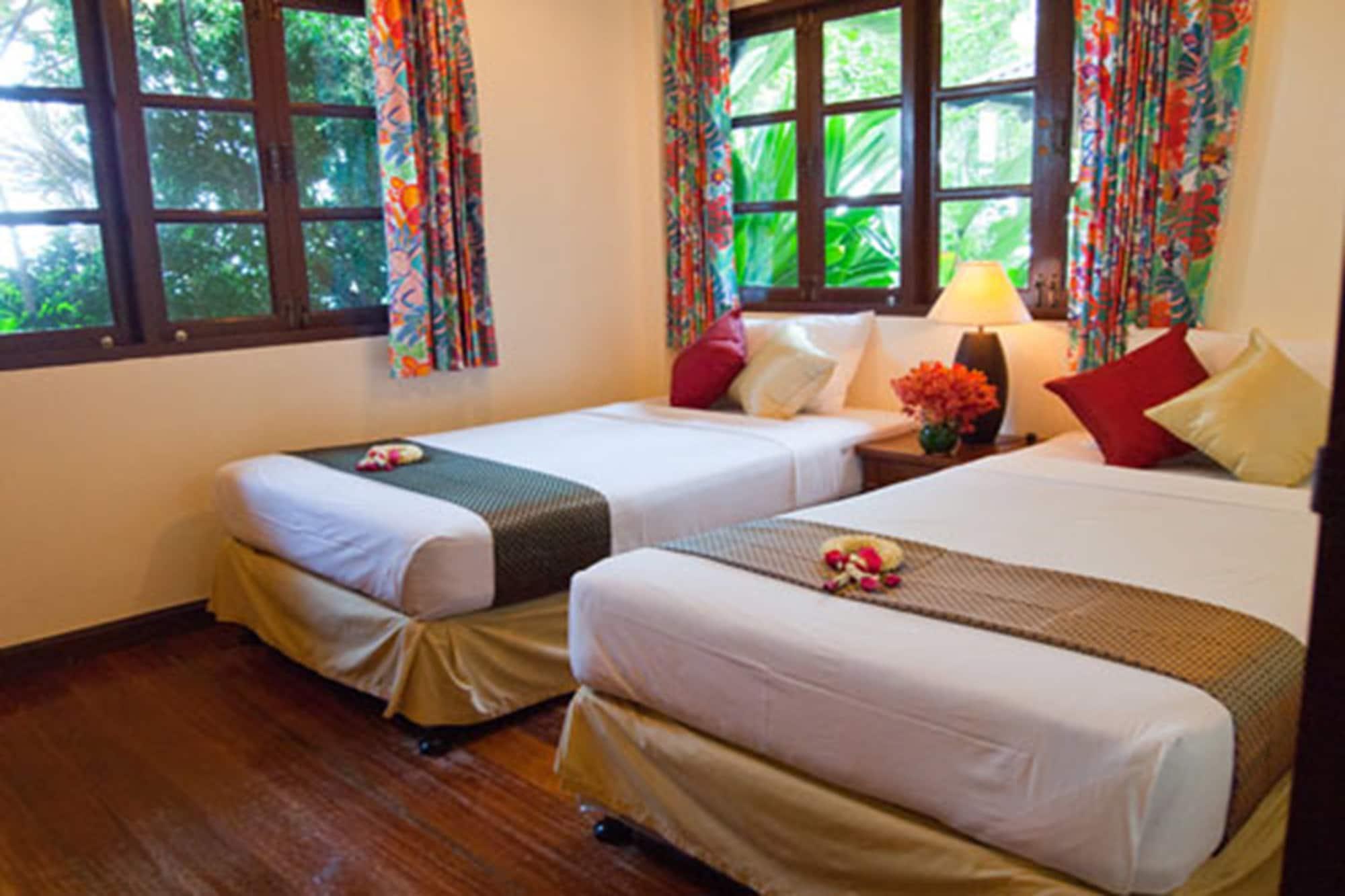 Baan Klang Aow Beach Resort Банкрут Екстер'єр фото