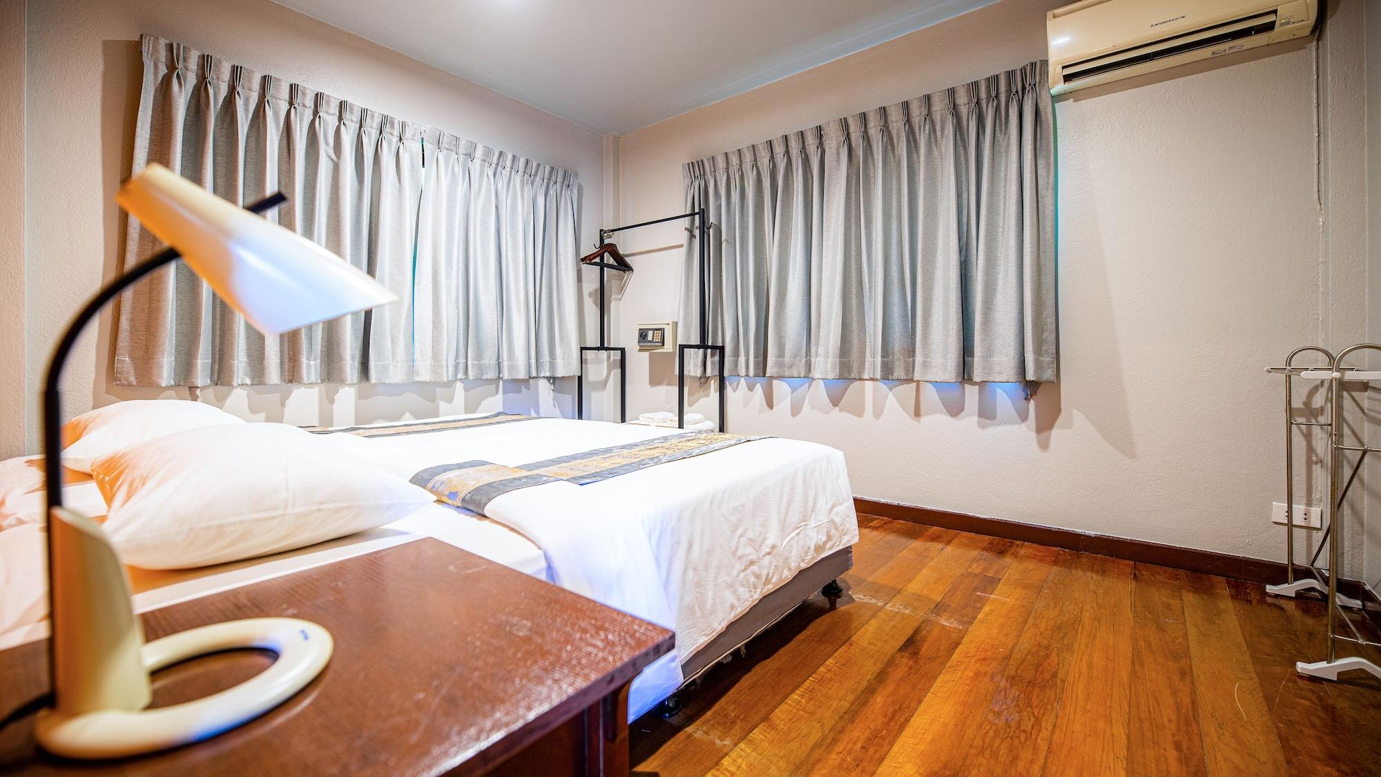 Baan Klang Aow Beach Resort Банкрут Екстер'єр фото