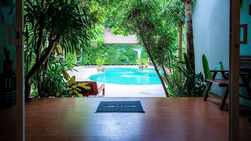 Baan Klang Aow Beach Resort Банкрут Екстер'єр фото