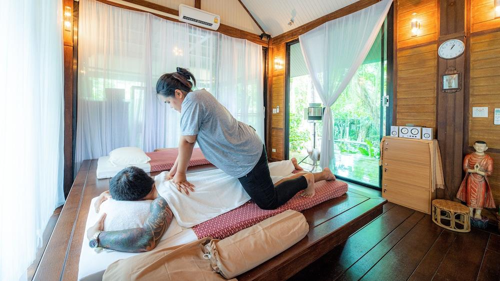 Baan Klang Aow Beach Resort Банкрут Екстер'єр фото