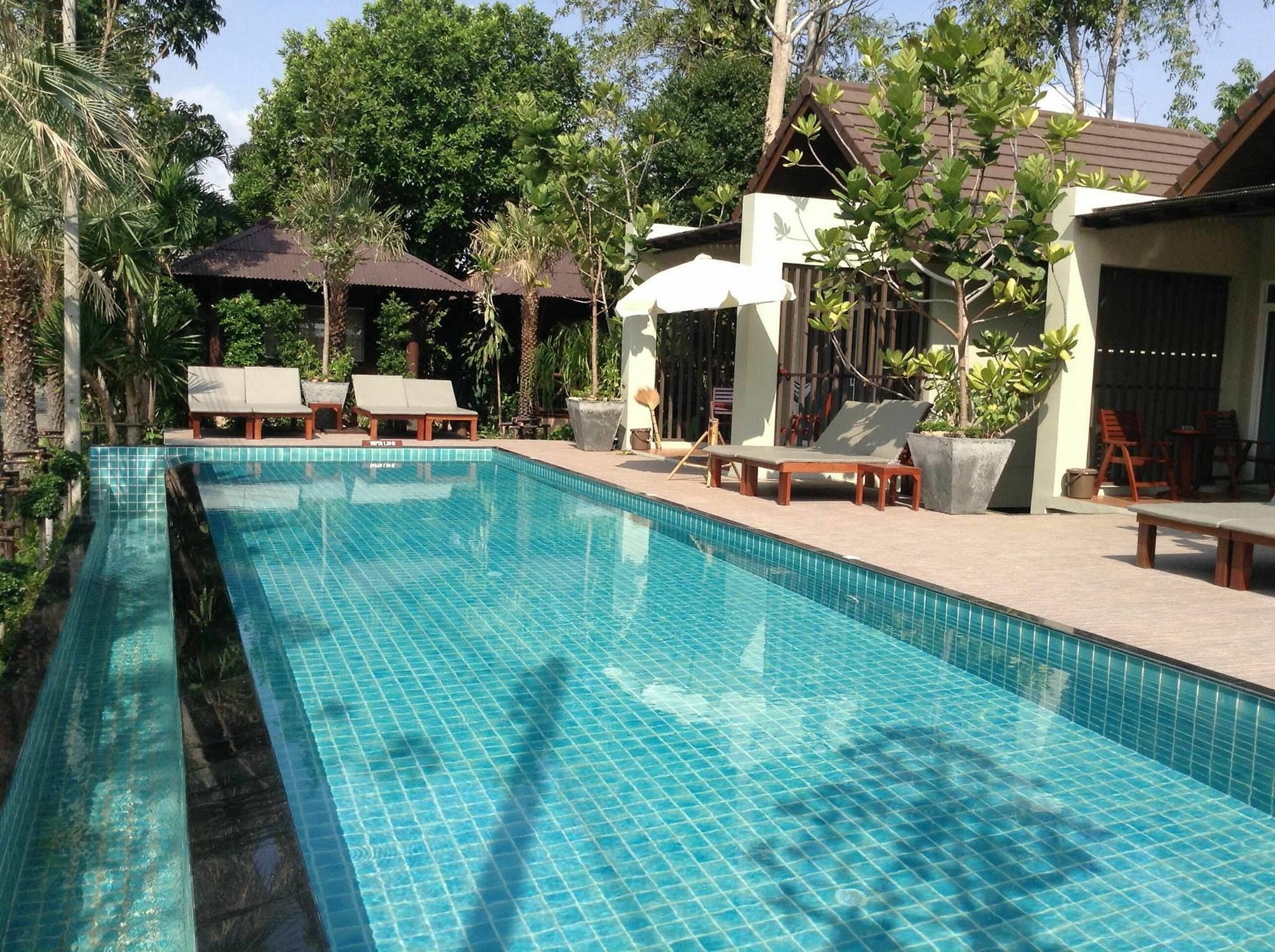 Baan Klang Aow Beach Resort Банкрут Екстер'єр фото